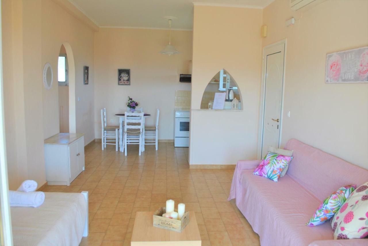 Lefkothea Apartments Kassiopi Bagian luar foto